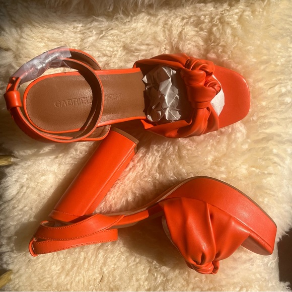 Mai Knotted Platform Block Heels - Picture 6 of 8